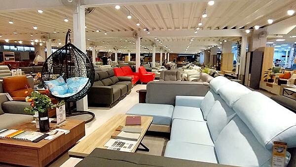台中家具推薦|【中友家具】全台最大3000坪展場空間,品項超 台中家具推薦|【中友家具】全台最大3000坪展場空間,品項超