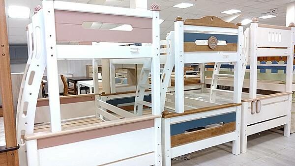 台中家具推薦|【中友家具】全台最大3000坪展場空間,品項超 台中家具推薦|【中友家具】全台最大3000坪展場空間,品項超