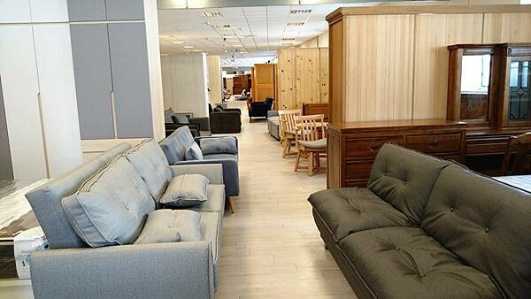 台中家具推薦|【中友家具】全台最大3000坪展場空間,品項超 台中家具推薦|【中友家具】全台最大3000坪展場空間,品項超