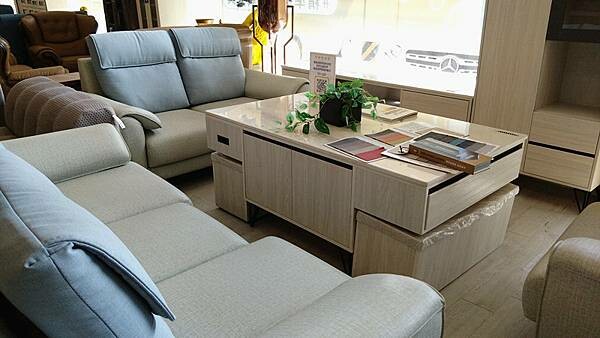 台中家具推薦|【中友家具】全台最大3000坪展場空間,品項超 台中家具推薦|【中友家具】全台最大3000坪展場空間,品項超