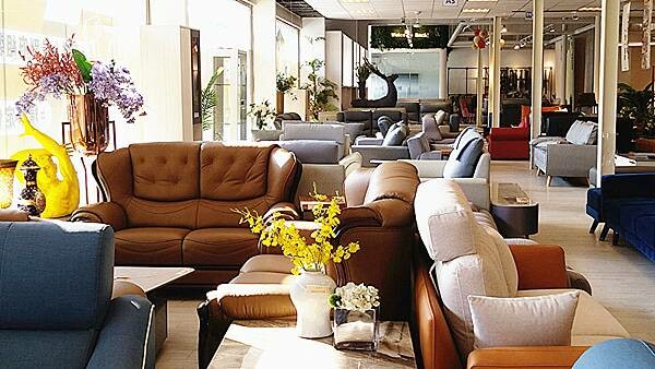 台中家具推薦|【中友家具】全台最大3000坪展場空間,品項超 台中家具推薦|【中友家具】全台最大3000坪展場空間,品項超