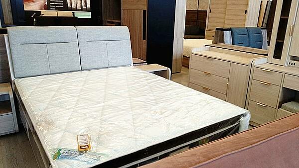 台中家具推薦|【中友家具】全台最大3000坪展場空間,品項超 台中家具推薦|【中友家具】全台最大3000坪展場空間,品項超