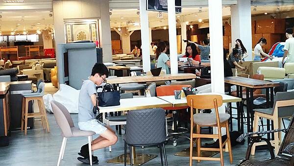 台中家具推薦|【中友家具】全台最大3000坪展場空間,品項超 台中家具推薦|【中友家具】全台最大3000坪展場空間,品項超