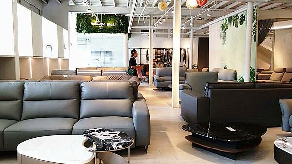 台中家具推薦|【中友家具】全台最大3000坪展場空間,品項超 台中家具推薦|【中友家具】全台最大3000坪展場空間,品項超