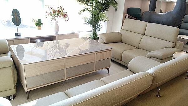 台中家具推薦|【中友家具】全台最大3000坪展場空間,品項超 台中家具推薦|【中友家具】全台最大3000坪展場空間,品項超