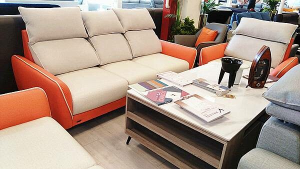 台中家具推薦|【中友家具】全台最大3000坪展場空間,品項超 台中家具推薦|【中友家具】全台最大3000坪展場空間,品項超