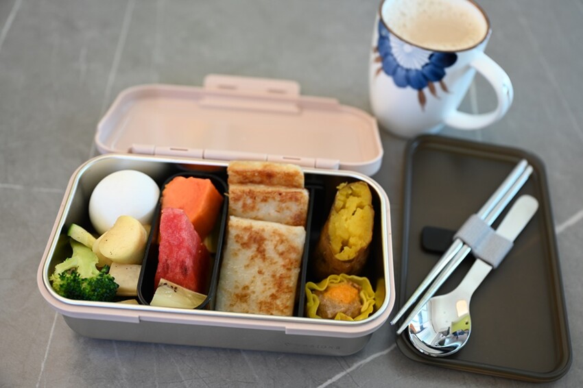 開箱。MASIONS 美心 Deluxe KAKO 卡扣式便當盒、外帶餐盒、分層分隔、可微波！ - 快樂的過每一天