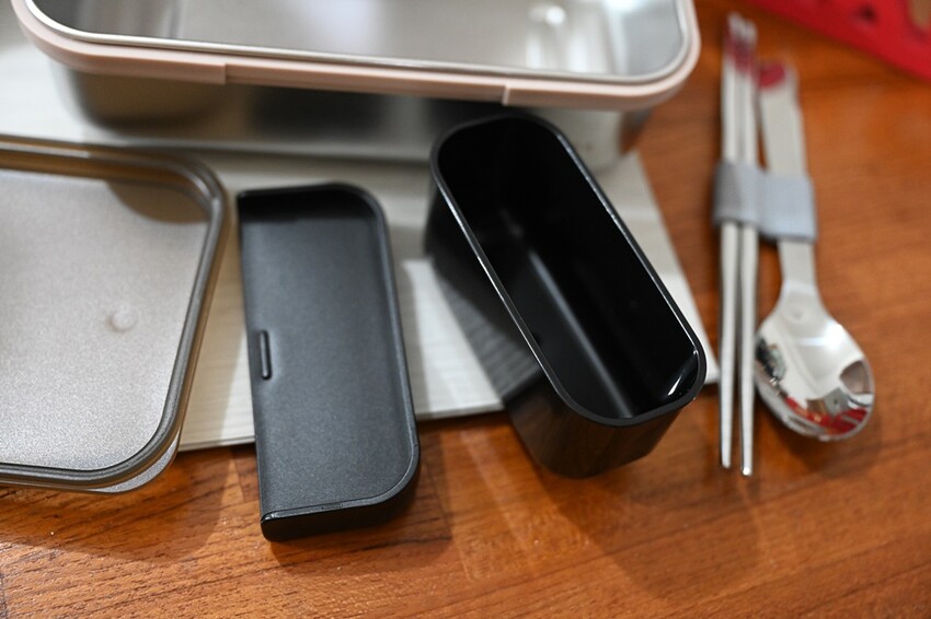 開箱。MASIONS 美心 Deluxe KAKO 卡扣式便當盒、外帶餐盒、分層分隔、可微波！ - 快樂的過每一天