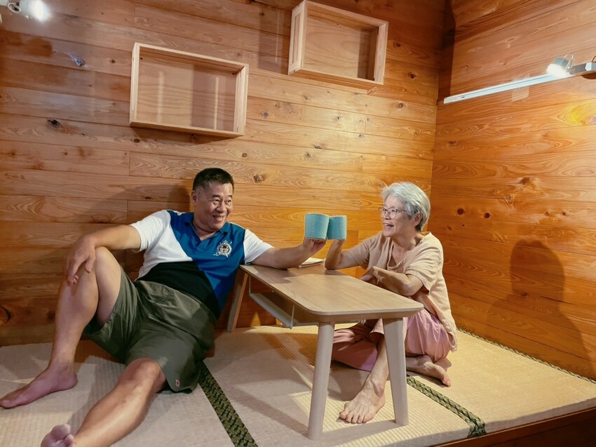 南投縣鹿谷鄉南投縣鹿谷鄉森語慢步的心靈旅途｜南投鹿谷鳳凰‧森之鳴 超寬敞綠建築木屋、一泊二食玻璃霧屋與夜間生態導覽。