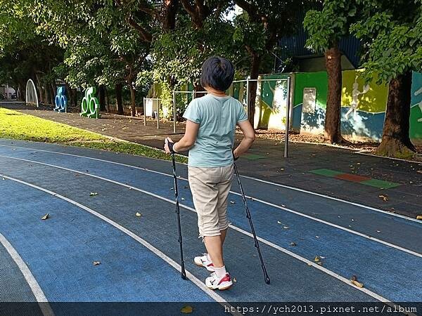 ProPACER健走杖開箱/有輪子的健走杖/健走、登山必備/ ProPACER健走杖開箱/有輪子的健走杖/健走、登山必備/