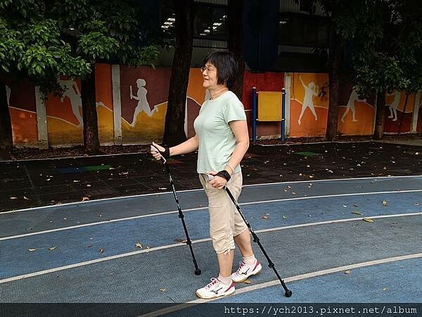 陸行家ProPACER PP健走杖開箱/有輪子的健走杖/健走 陸行家ProPACER PP健走杖開箱/有輪子的健走杖/健走