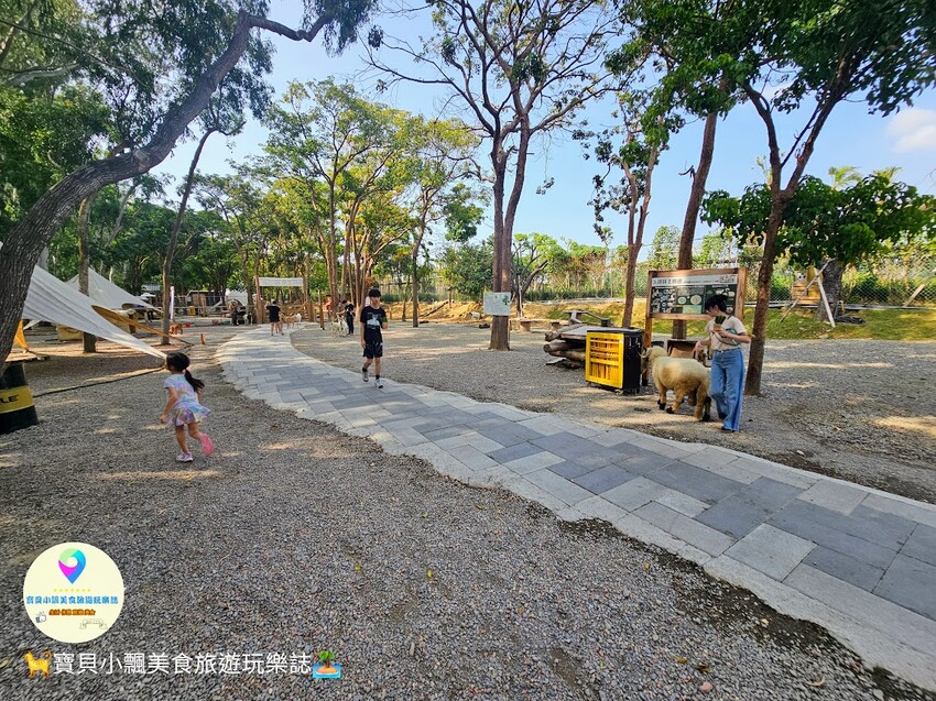 嘉義動物樂園首選!近距離餵食羊駝、水豚君,挑戰極限遊樂設施超好玩。