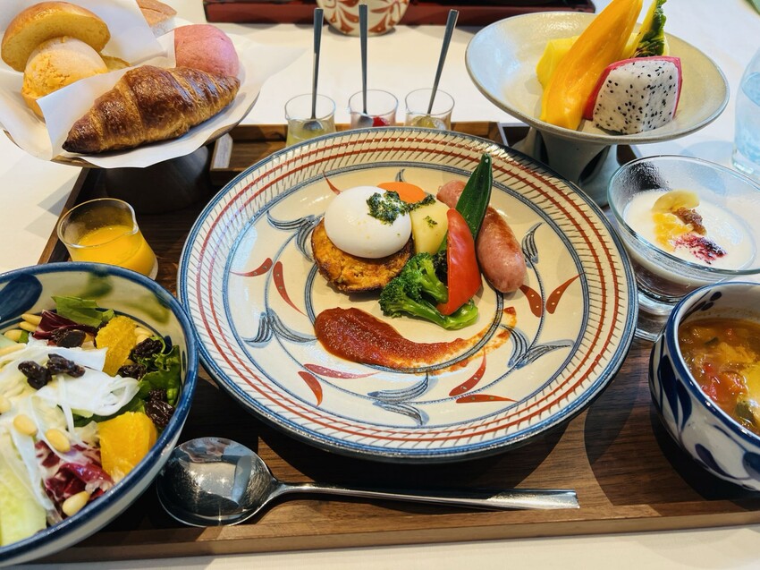 星野虹夕諾雅沖繩餐廳料理介紹:早餐、晚餐。星野Banta Cafe