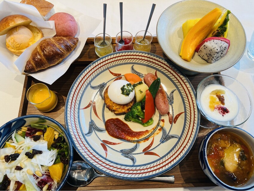 星野虹夕諾雅沖繩餐廳料理介紹:早餐、晚餐。星野Banta Cafe