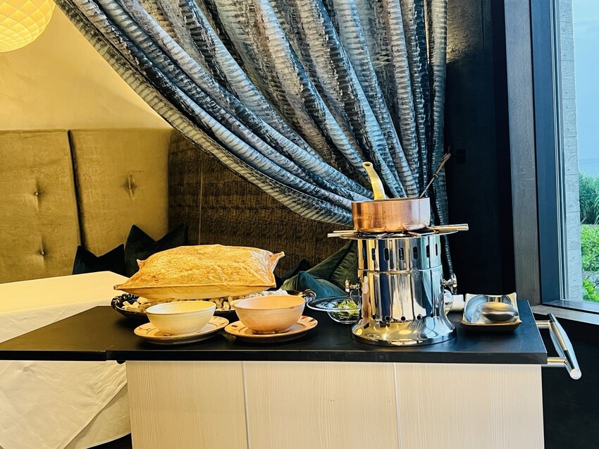 星野虹夕諾雅沖繩餐廳料理介紹:早餐、晚餐。星野Banta Cafe