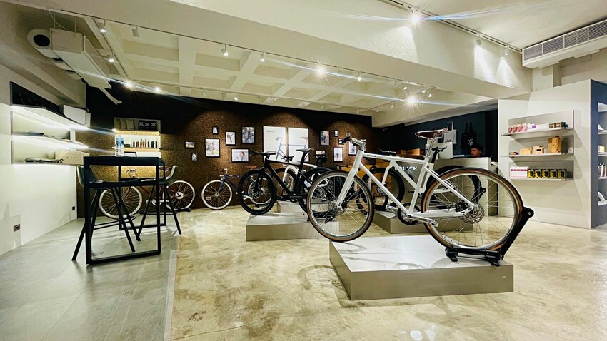 3C｜ 台北大安區EQUICK BIKE旗艦店，與咖啡結合的