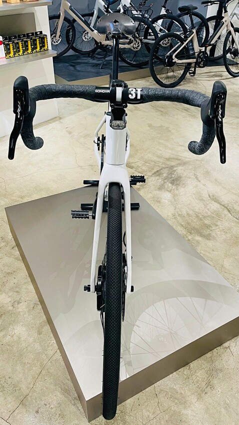 3C｜ 台北大安區EQUICK BIKE旗艦店，與咖啡結合的