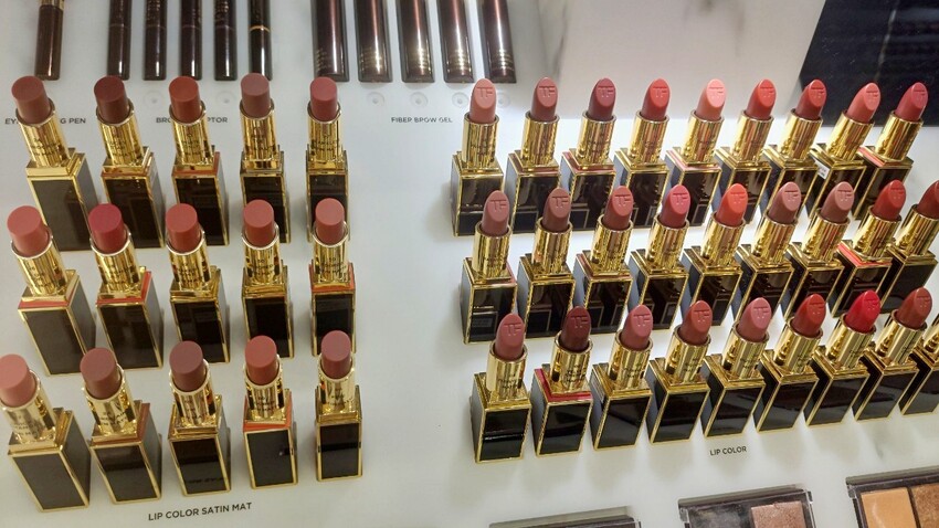 彩妝| 高雄漢神巨蛋TOM FORD聖誕節眼部彩妝體驗,︀聖誕閃閃迷濛的質感眼妝