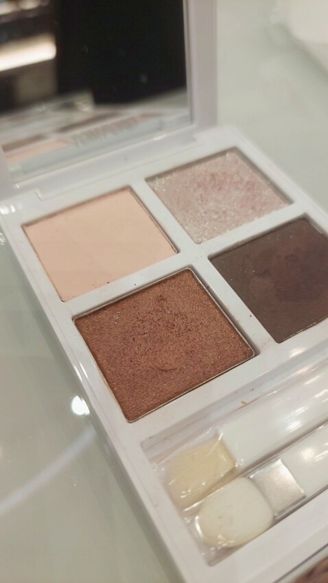 彩妝| 高雄漢神巨蛋TOM FORD聖誕節眼部彩妝體驗,︀聖誕閃閃迷濛的質感眼妝