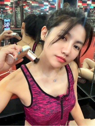 筋膜槍推薦！筋膜槍專家～火星計畫，Pisooka X 肌肉放鬆迷你輕量筋膜槍，小巧精緻攜帶方便，4組轉換頭使用好舒服！【筋膜槍】