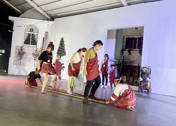 南投縣國姓鄉泰雅渡假村交通攻略【輕旅行】,不用開車也能到【泰雅渡假村】Atayal Resort!守護木³島 邁向勇士之路の考驗,原住民文化體驗,親子旅行,迎新團康活動!【南投旅遊】