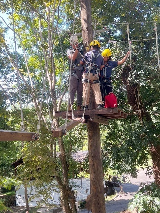 南投縣國姓鄉泰雅渡假村交通攻略【輕旅行】,不用開車也能到【泰雅渡假村】Atayal Resort!守護木³島 邁向勇士之路の考驗,原住民文化體驗,親子旅行,迎新團康活動!【南投旅遊】