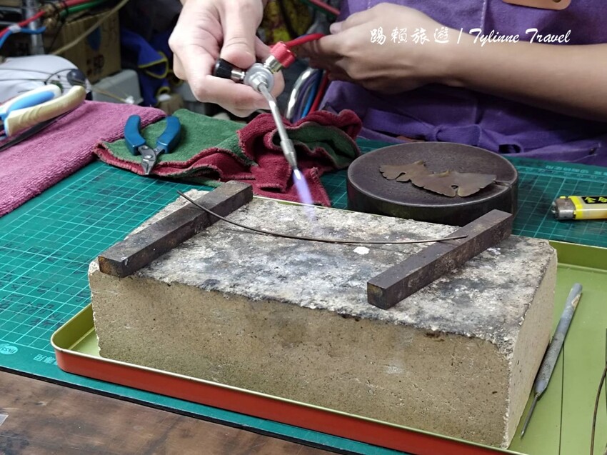 【台南手作】鋼鐵女孩工作室，超精美銀杏書籤吊飾 | 金工、手環戒指多種課程 | DIY手作體驗 | 個人專屬工作室