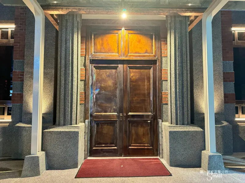 美拍新景點《第一銀行宜蘭分行》銀行古蹟結合幾米藝術打造新的觀