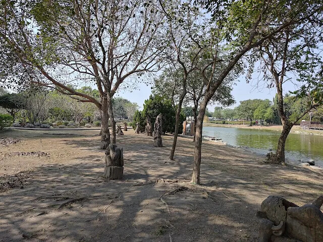 溪州公園 - 綠意湖 - 樹雕 溪州公園 - 綠意湖 - 樹雕