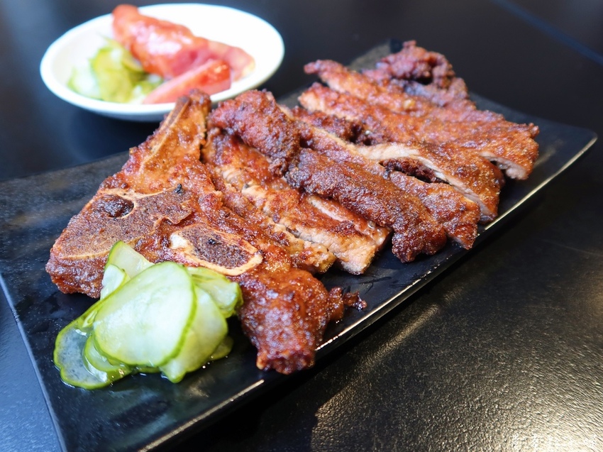 北門-蝦仁飯·煲湯,蝦仁飯加半熟蛋,古早味炸排骨值得一試,北門捷運站美食