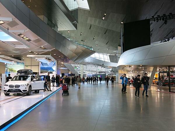 慕尼黑_BMW Welt + 奧林匹克公園半日遊