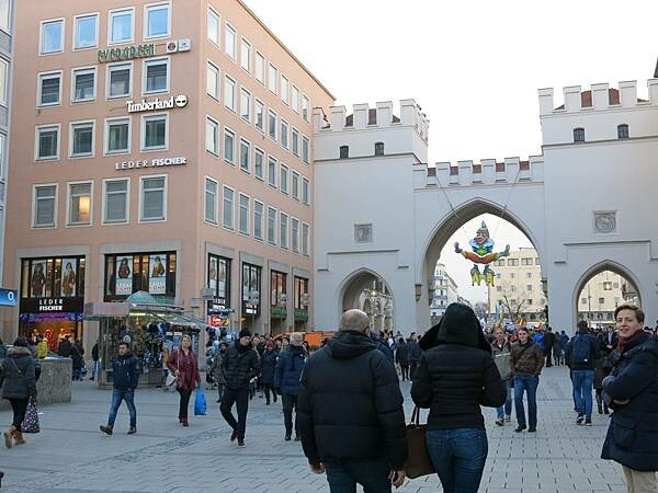 德國_慕尼黑老城區半日遊(卡爾廣場、瑪莉恩廣場、穀物市場)