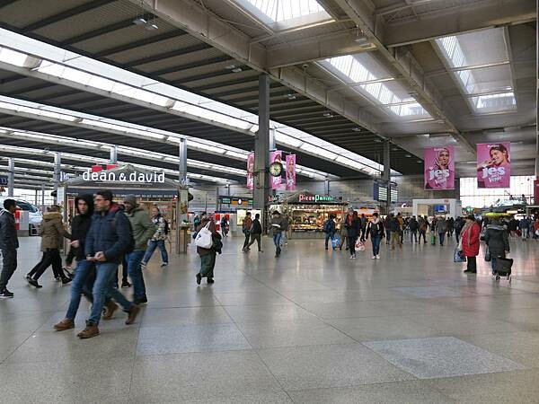 德國_慕尼黑老城區半日遊(卡爾廣場、瑪莉恩廣場、穀物市場)