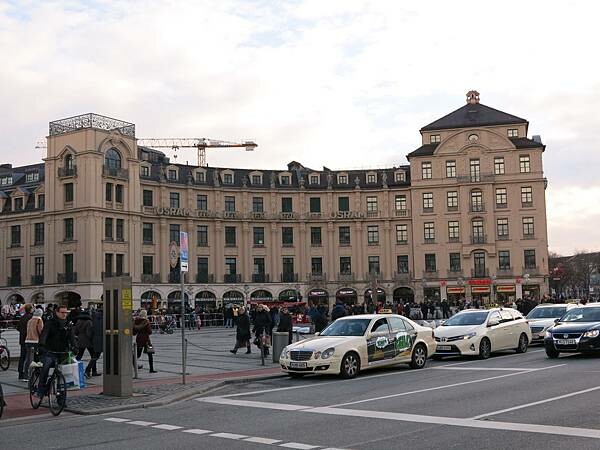 德國_慕尼黑老城區半日遊(卡爾廣場、瑪莉恩廣場、穀物市場)