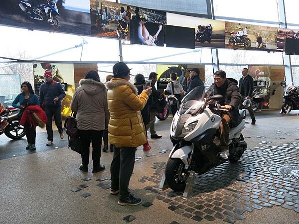 慕尼黑_BMW Welt + 奧林匹克公園半日遊