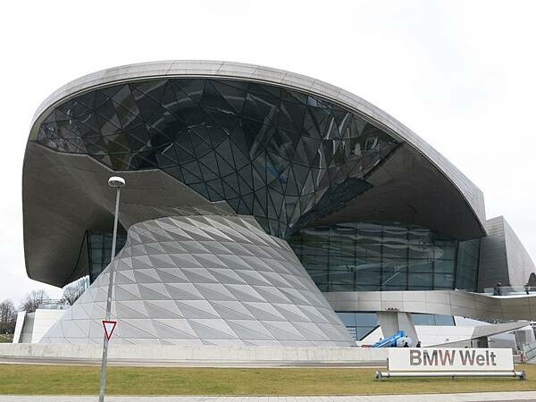 慕尼黑_BMW Welt + 奧林匹克公園半日遊