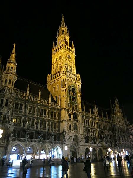 德國_慕尼黑老城區半日遊(卡爾廣場、瑪莉恩廣場、穀物市場)