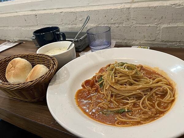 【台北松山火車站附近美食推薦】7大散步美食地圖、料理、古早味