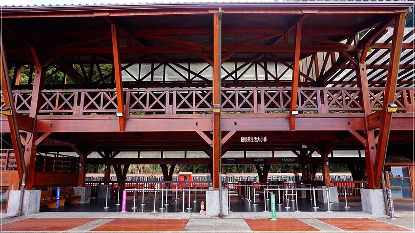 /tmp/phpM9f0nT /tmp/phpM9f0nT