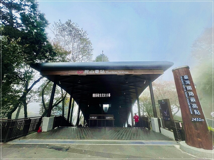 /tmp/phpuHsZpR /tmp/phpuHsZpR