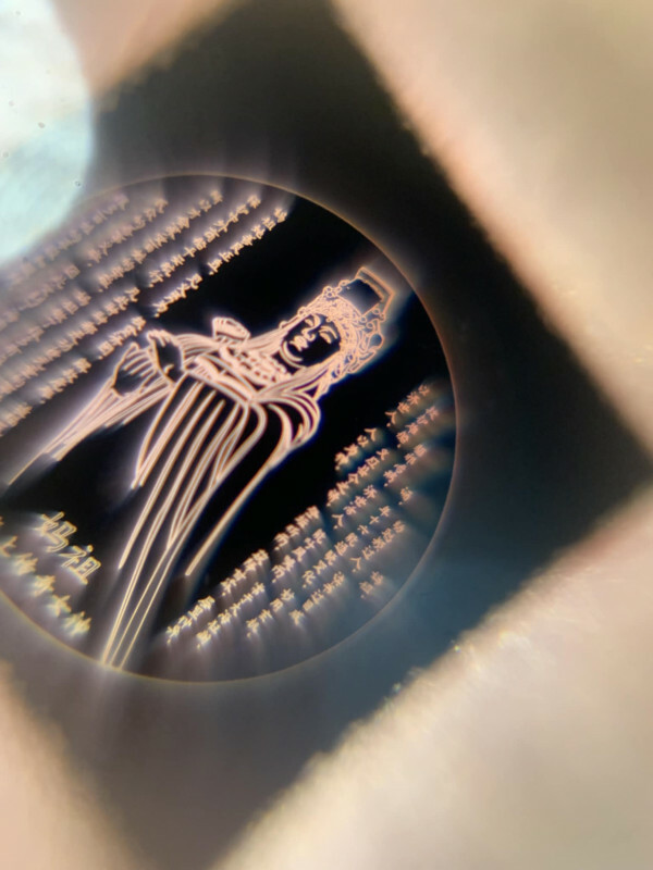 鶯歌陶瓷老街必逛的未來能量實驗室能量礦晶體,高科技與古老智慧完美結合的有感能量商品,簡單測試就能感受震撼