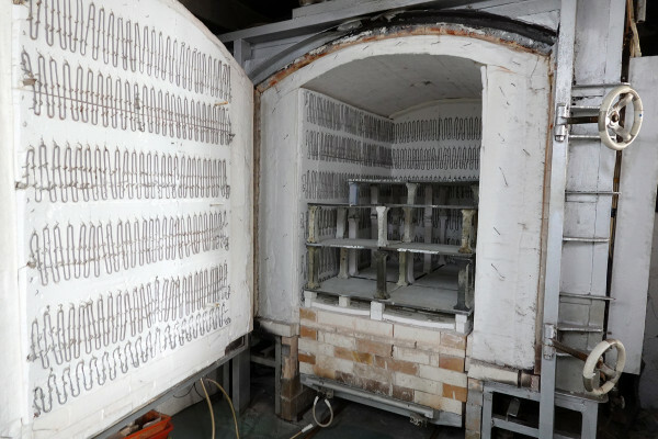 鶯歌陶瓷老街必逛的未來能量實驗室能量礦晶體,高科技與古老智慧完美結合的有感能量商品,簡單測試就能感受震撼