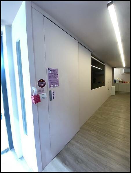 台中寵物友善髮廊｜台中染髮｜台中剪髮 推薦【VS.hair】