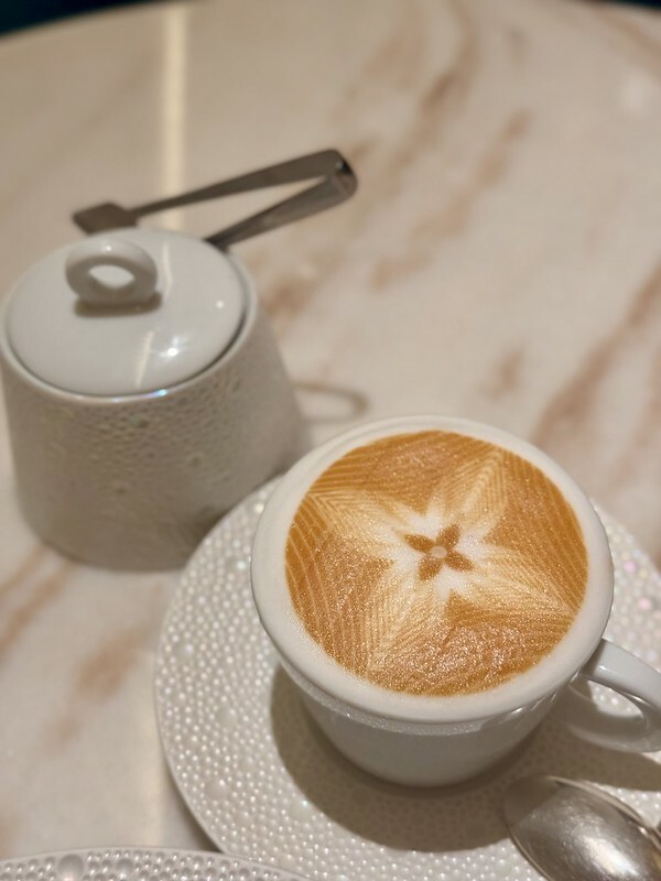 日本美食｜東京的法式優雅：LE CAFE V （LV咖啡館）晚茶饗宴。（全球第二間LV咖啡店）