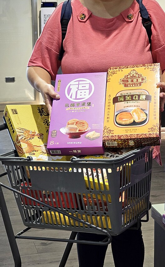 台中后里旅途中繼站!!人氣百年餅店一福堂進駐百年月眉糖廠!集結休息、購物、玩樂,還能順遊全台首座神秘煙囪隧道!