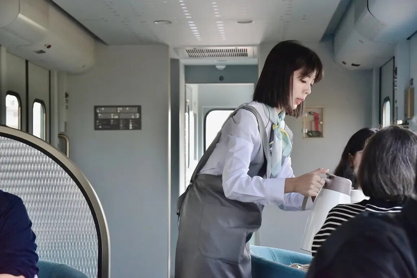 海風號開箱|全台首輛甜點觀光列車 雄獅旅遊獨家販售 海風號開箱|全台首輛甜點觀光列車 雄獅旅遊獨家販售