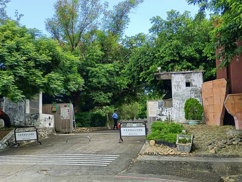 台中海線一日遊！牛罵頭遺址考古 高美燈塔拍美，文青路線輕鬆玩。