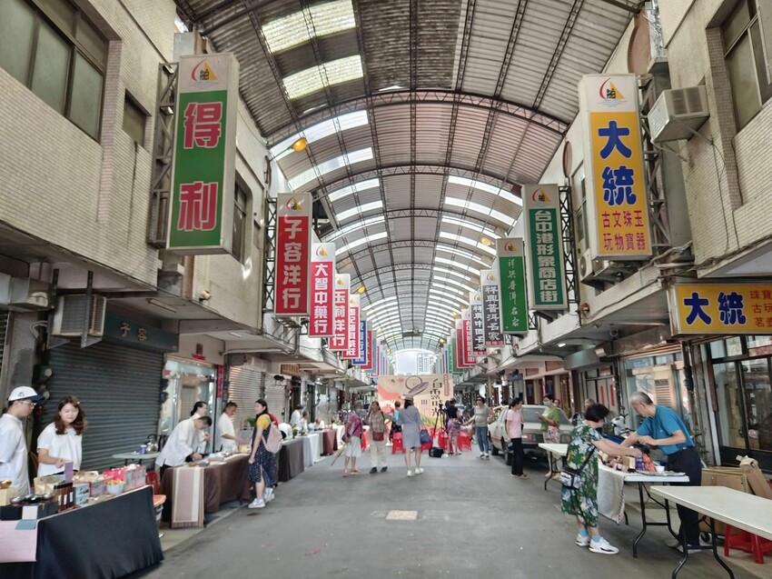 台中海線一日遊！牛罵頭遺址考古 高美燈塔拍美，文青路線輕鬆玩。