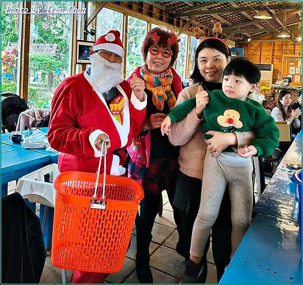 《桃園觀音休閒農場餐廳》跟著楊梅社大薩克斯風團班歡度聖誕節 