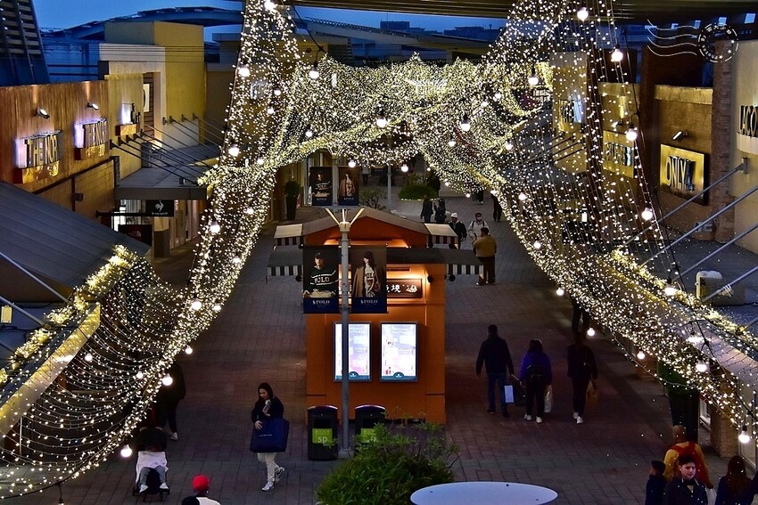 華泰名品城2024聖誕燈飾 華泰名品城2024聖誕燈飾